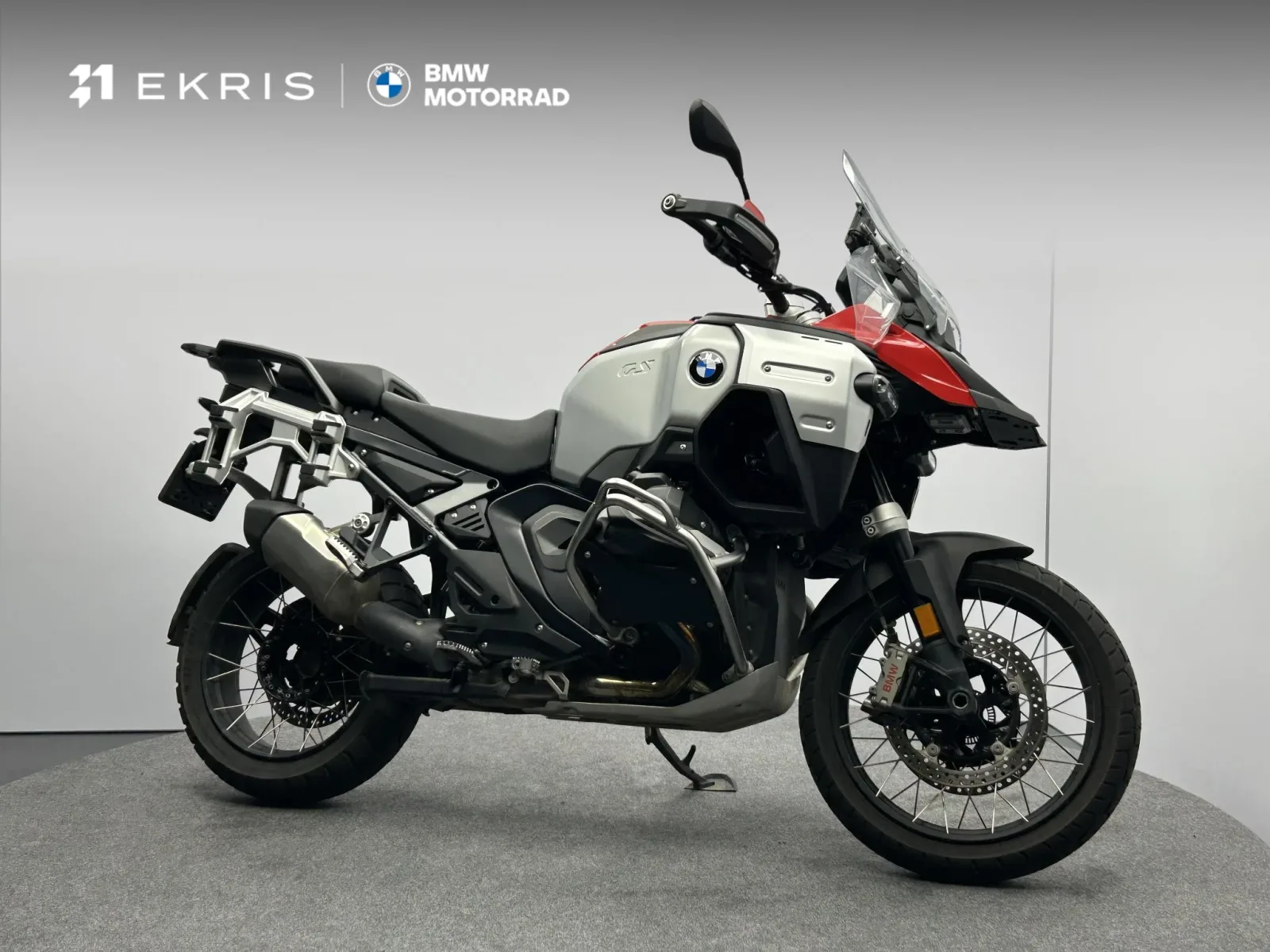 BMW R (2025) — foto 1