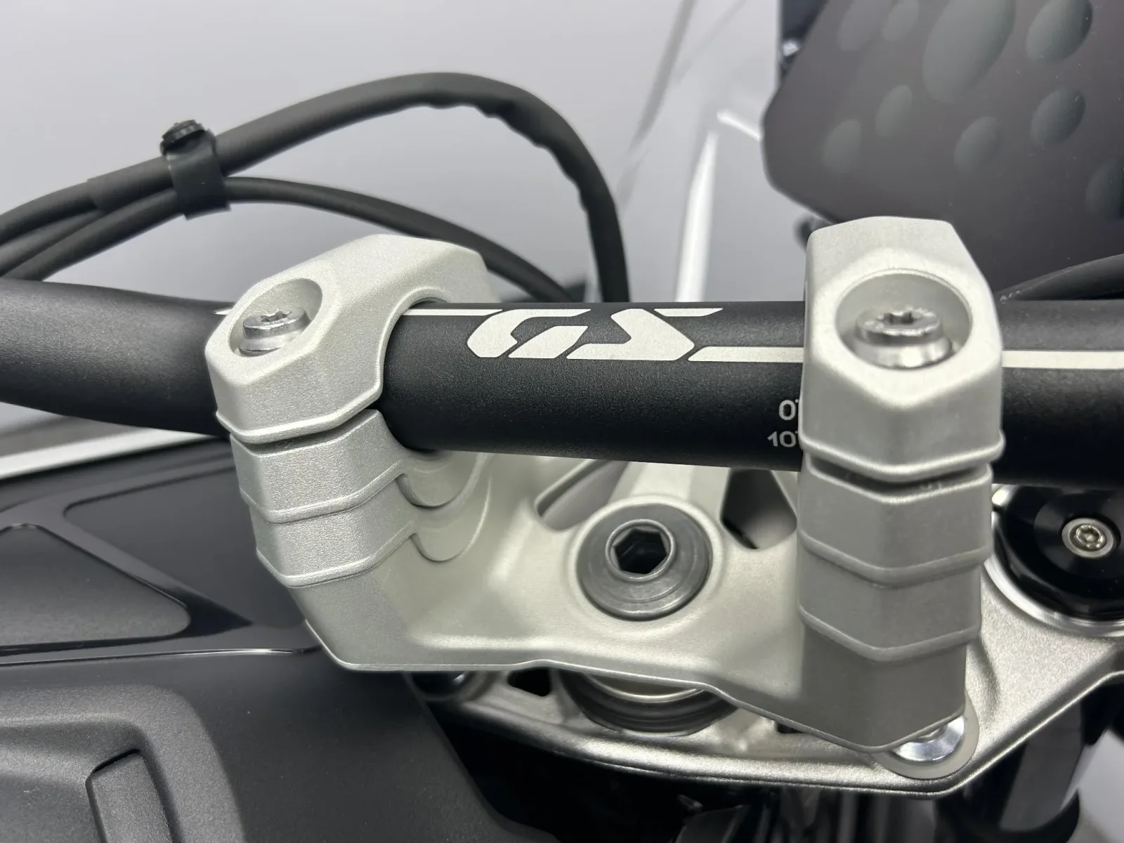 BMW R (2026) — foto 1