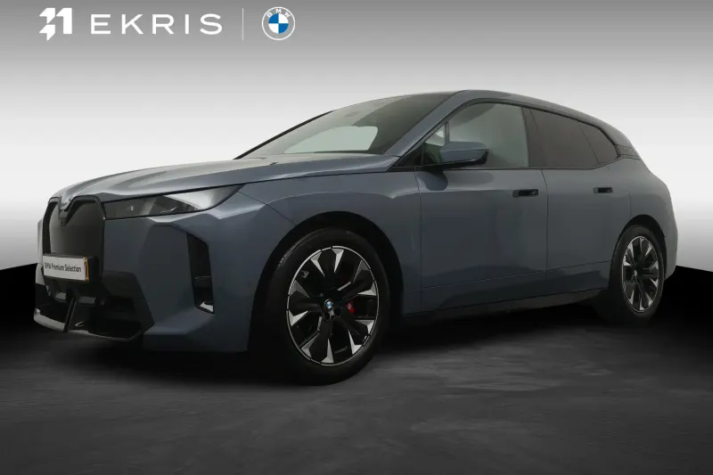 BMW iX (2025)