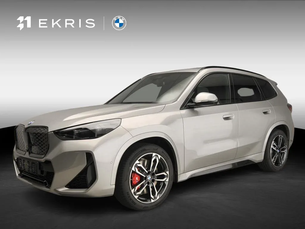 BMW iX1 (2026) — foto 1