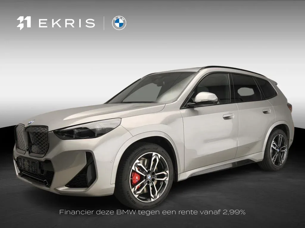 BMW iX1 (2026) — foto 1