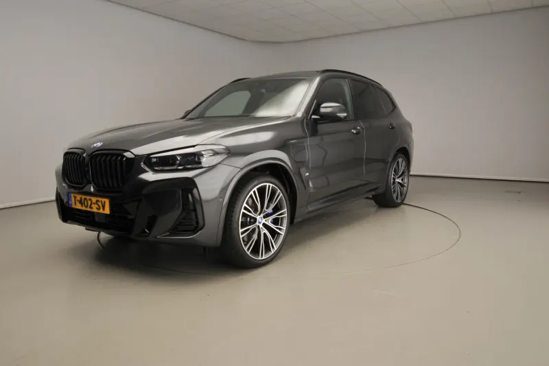 BMW X3 (2023)