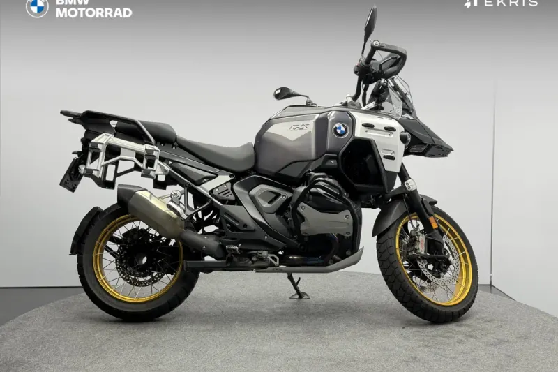 BMW R (2025)