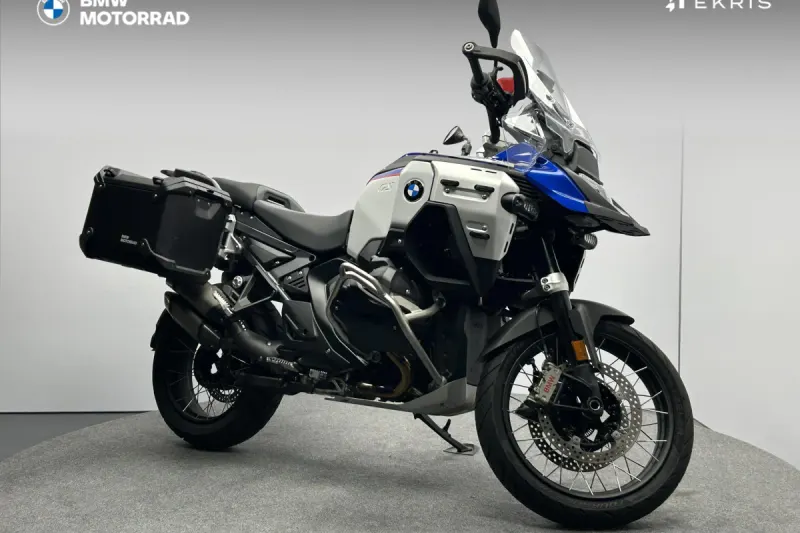 BMW R (2025)