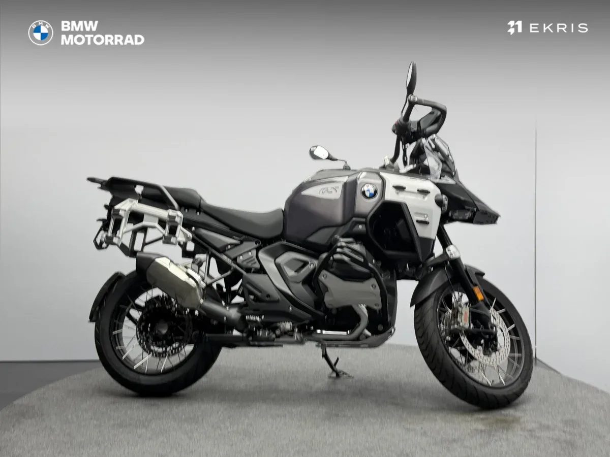 BMW R (2026) — foto 1