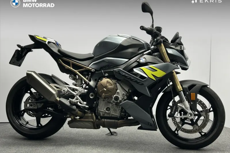 BMW S (2025)