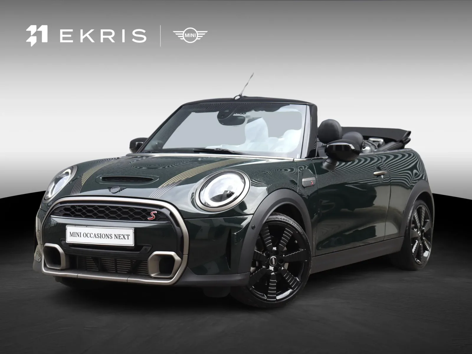 MINI Cabrio (2023) — foto 1