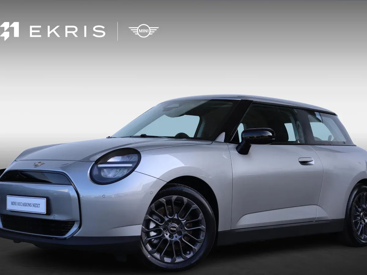 MINI 3-deurs Cooper E Essential (2025) — foto 1