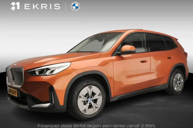 BMW iX1 (2024)