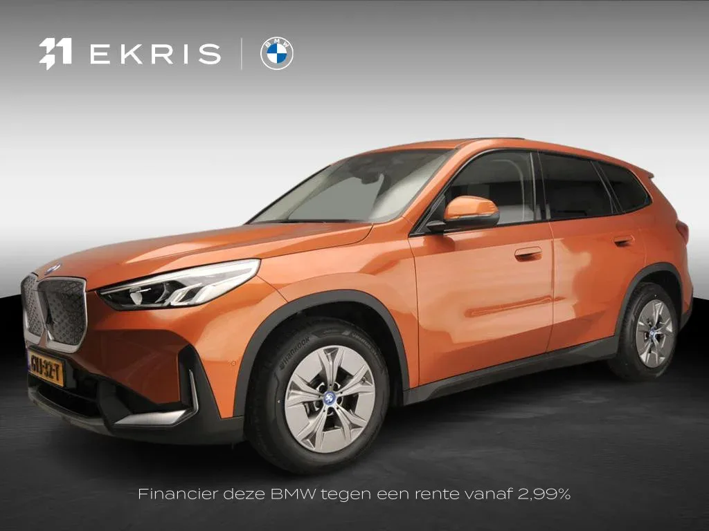 BMW iX1 (2024) — foto 1