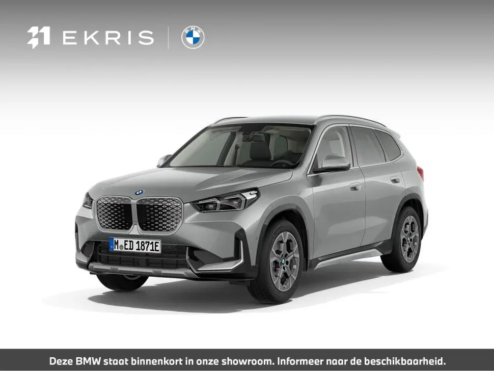 BMW iX1 (2026) — foto 1