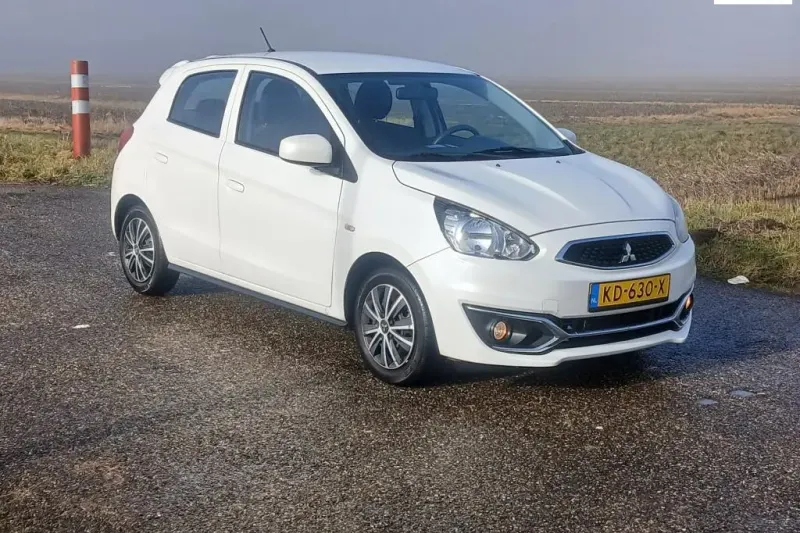 Mitsubishi Space Star (2016)