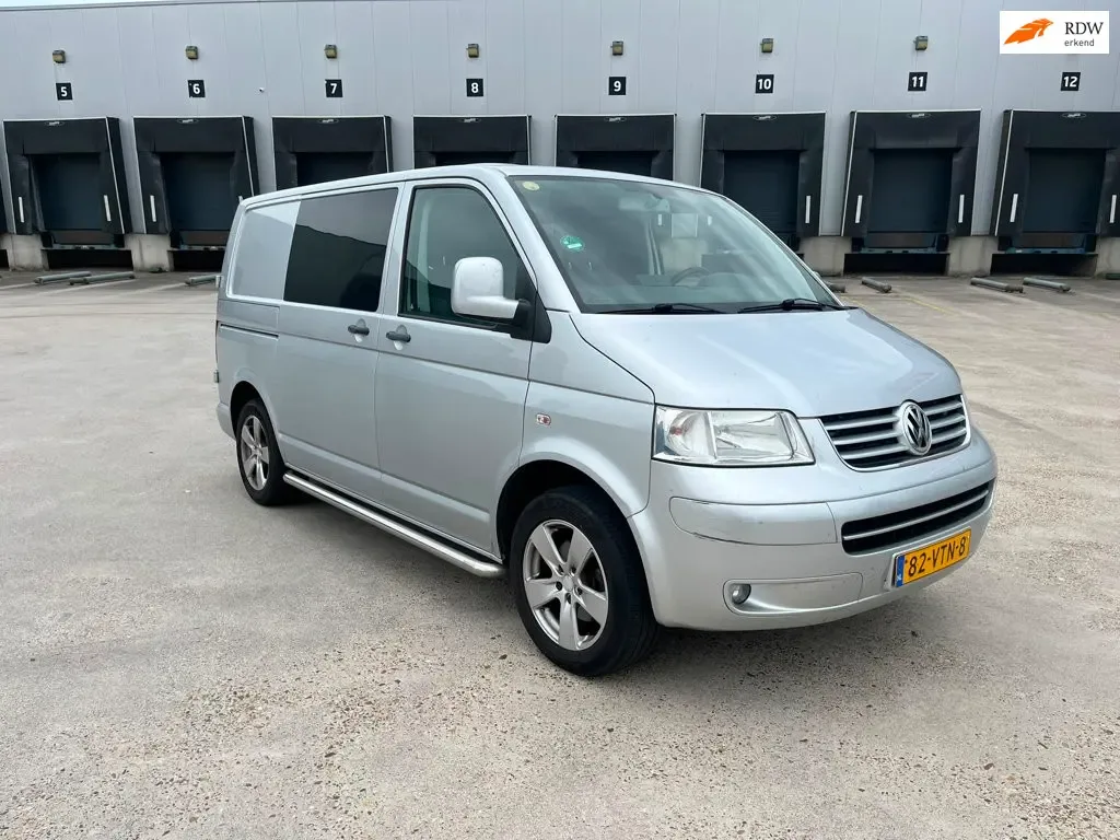 Volkswagen Transporter (2008) — foto 1