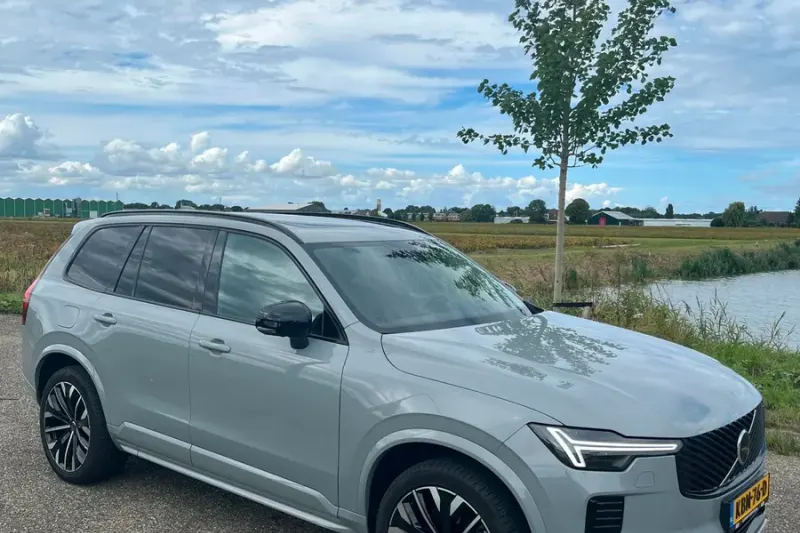 Volvo XC90 (2025)