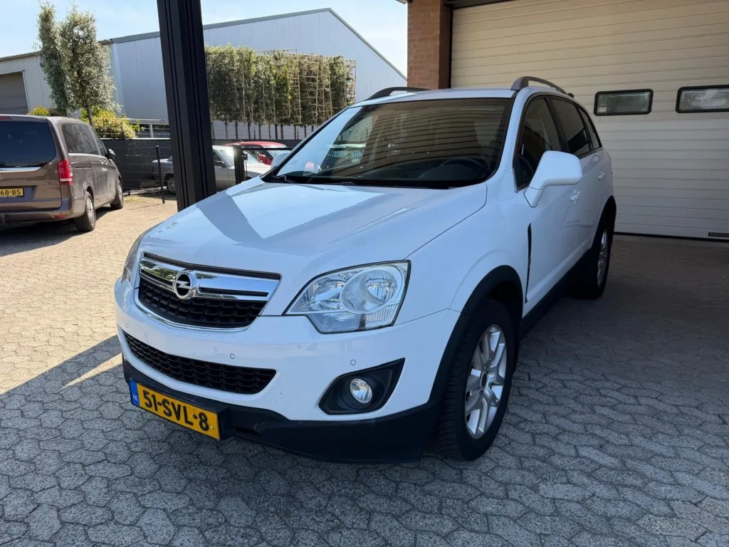 Opel Antara (2011) — foto 1