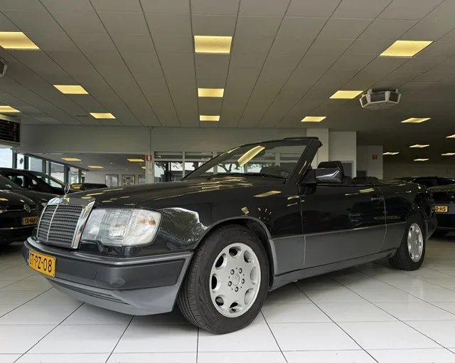 Mercedes-Benz 200-Serie (1992) — foto 1