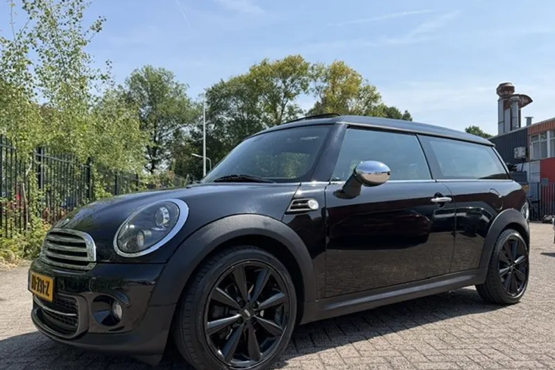 MINI Clubman (2012)