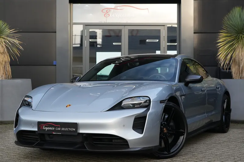 Porsche Taycan (2020)
