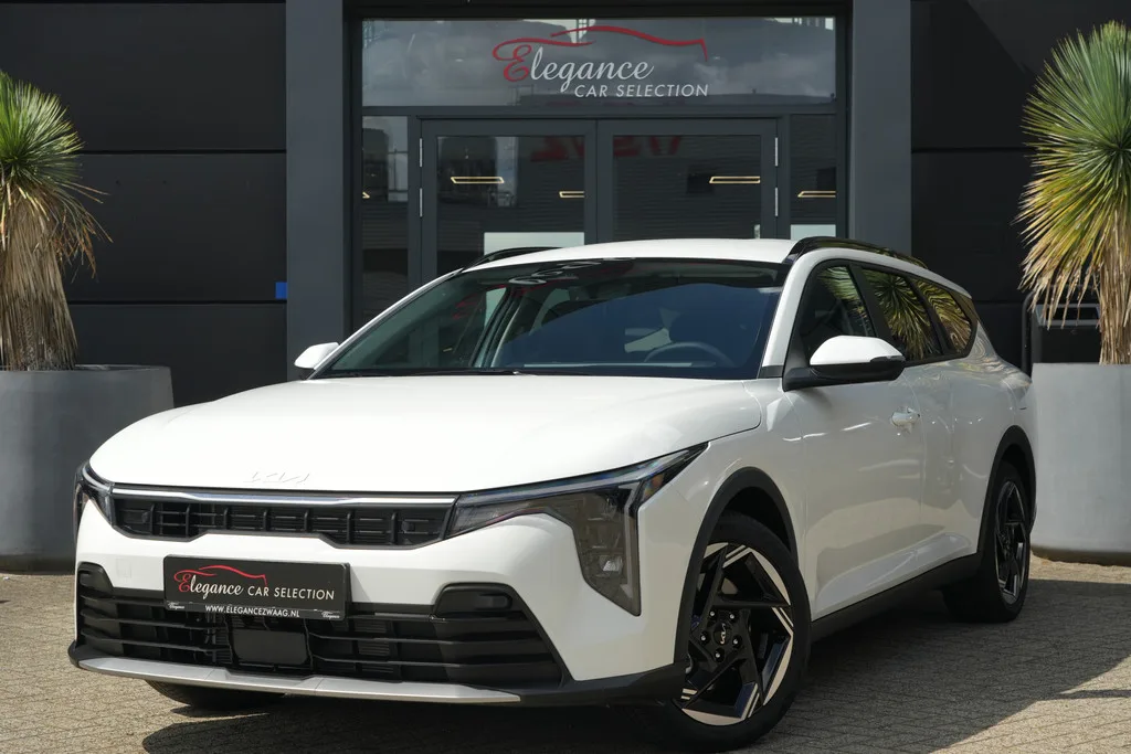 Kia K4 Sportswagon (2026) — foto 1