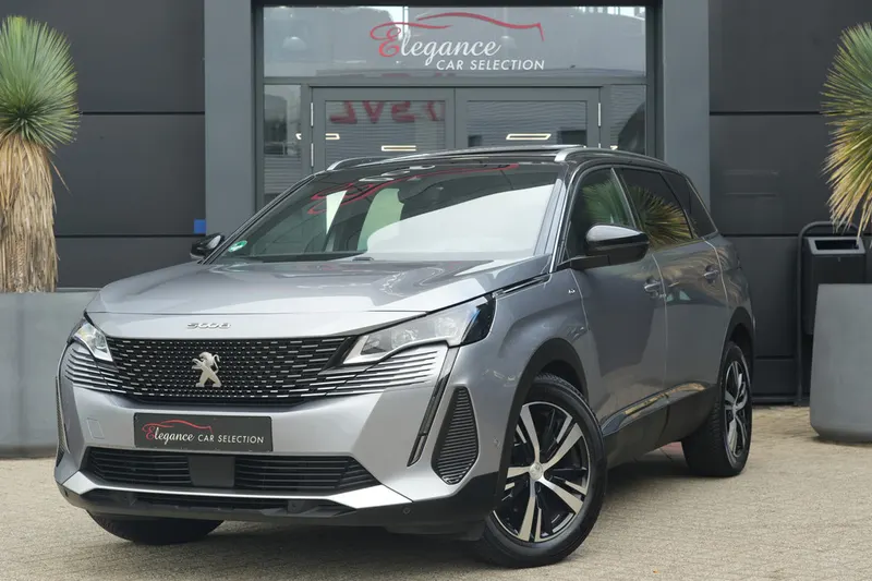 Peugeot 5008 (2021)