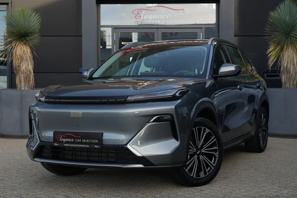 Geely Starray EM-i (2026) — foto 1