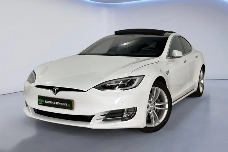 Tesla Model S (2018)