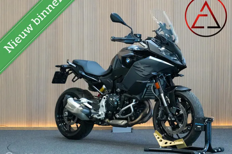 BMW F 900 XR (2023)