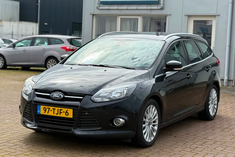 Ford Focus (2012)