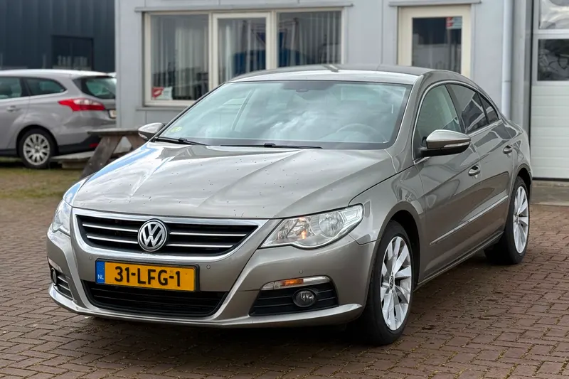Volkswagen Passat (2010)