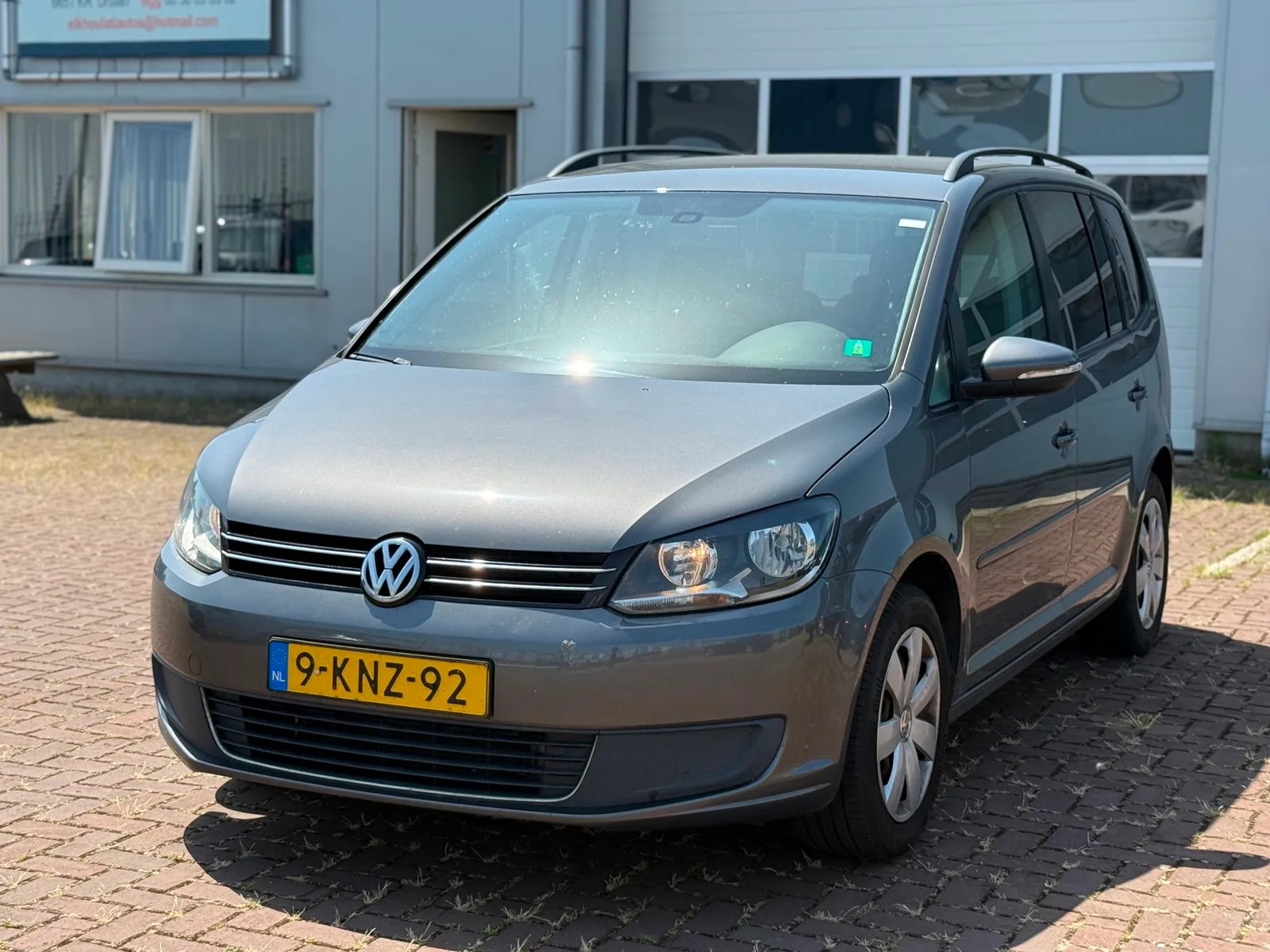 Volkswagen Touran (2013) — foto 1