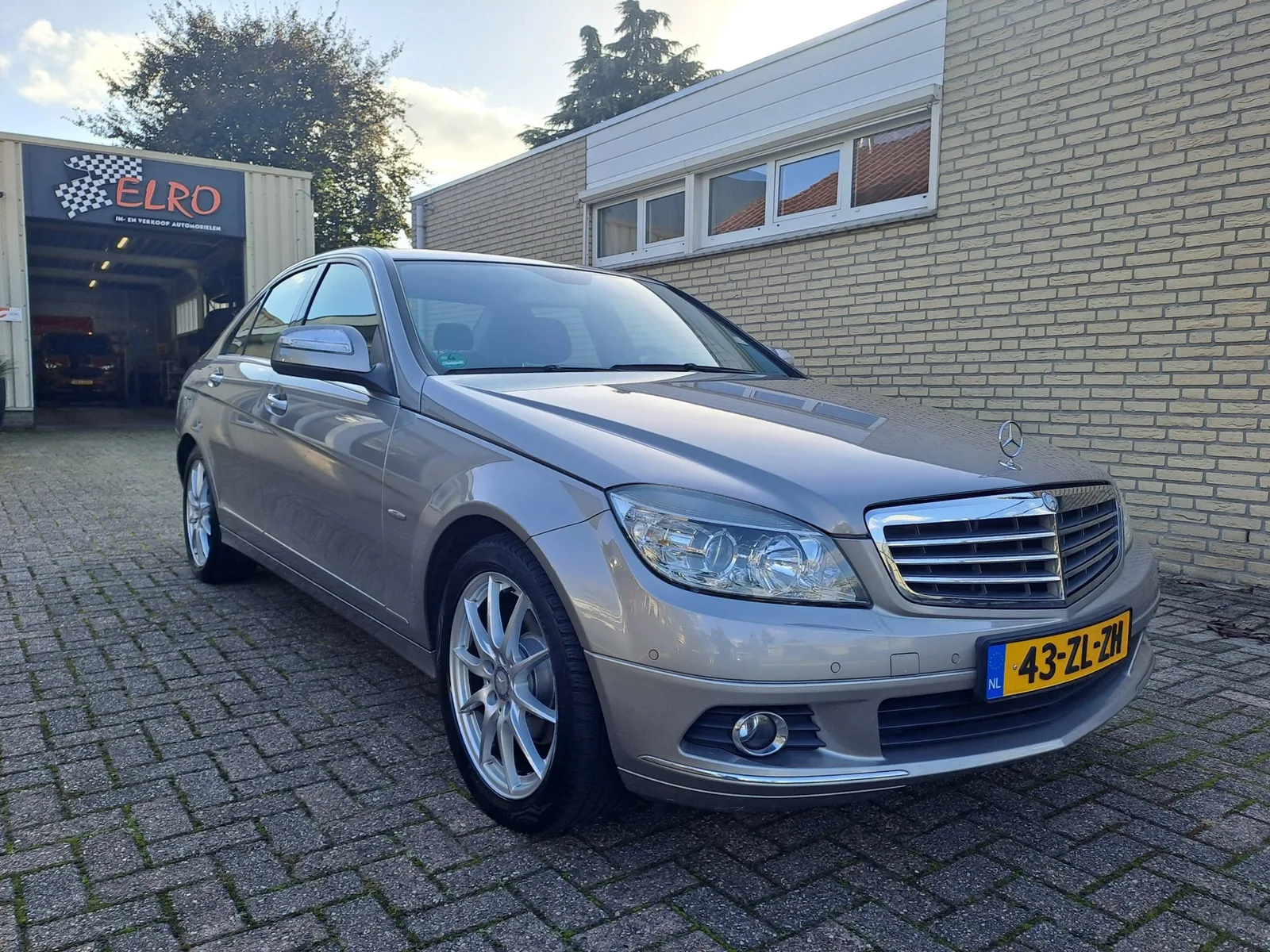Mercedes-Benz C-Klasse (2008) — foto 1