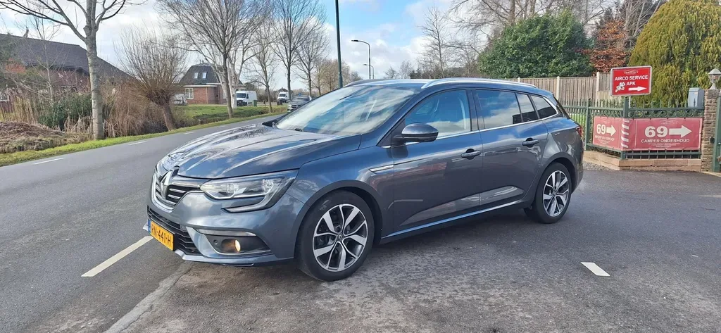 Renault Mégane (2018) — foto 1