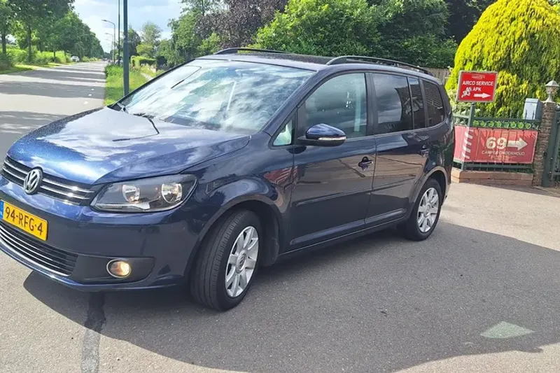 Volkswagen Touran (2011)