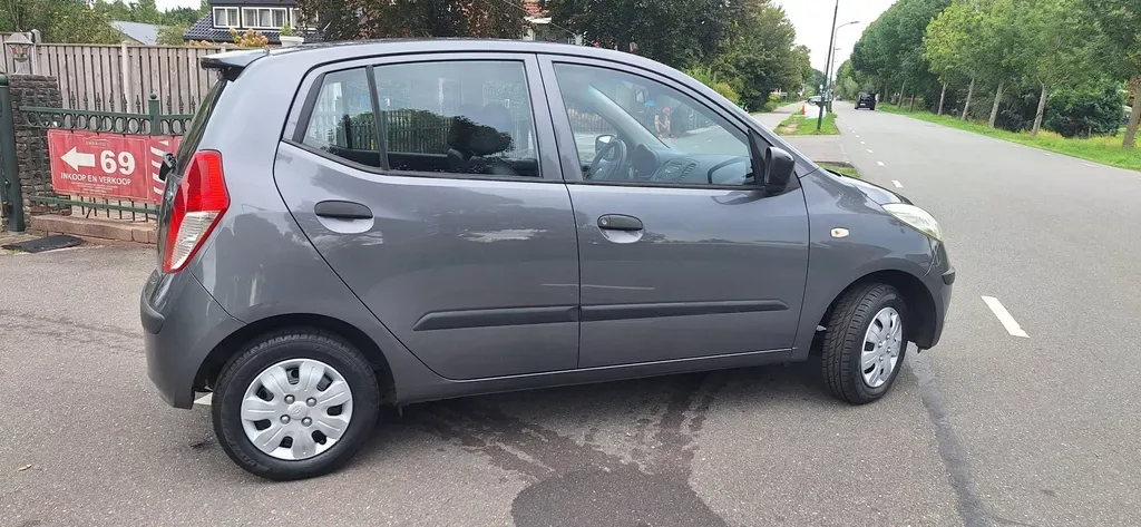 Hyundai i10 (2008) — foto 1