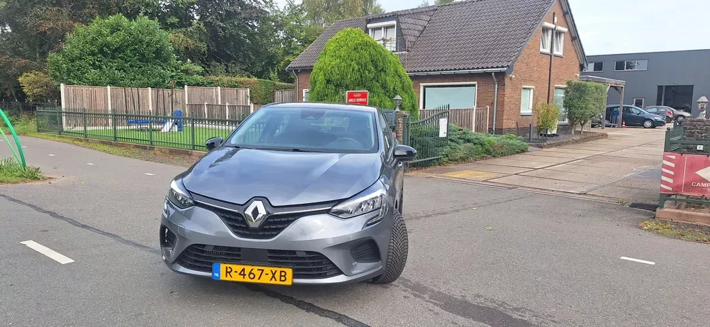 Renault Clio (2022) — foto 1