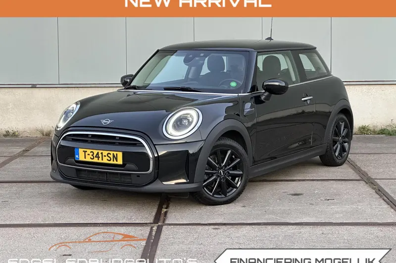 MINI Cooper (2023)