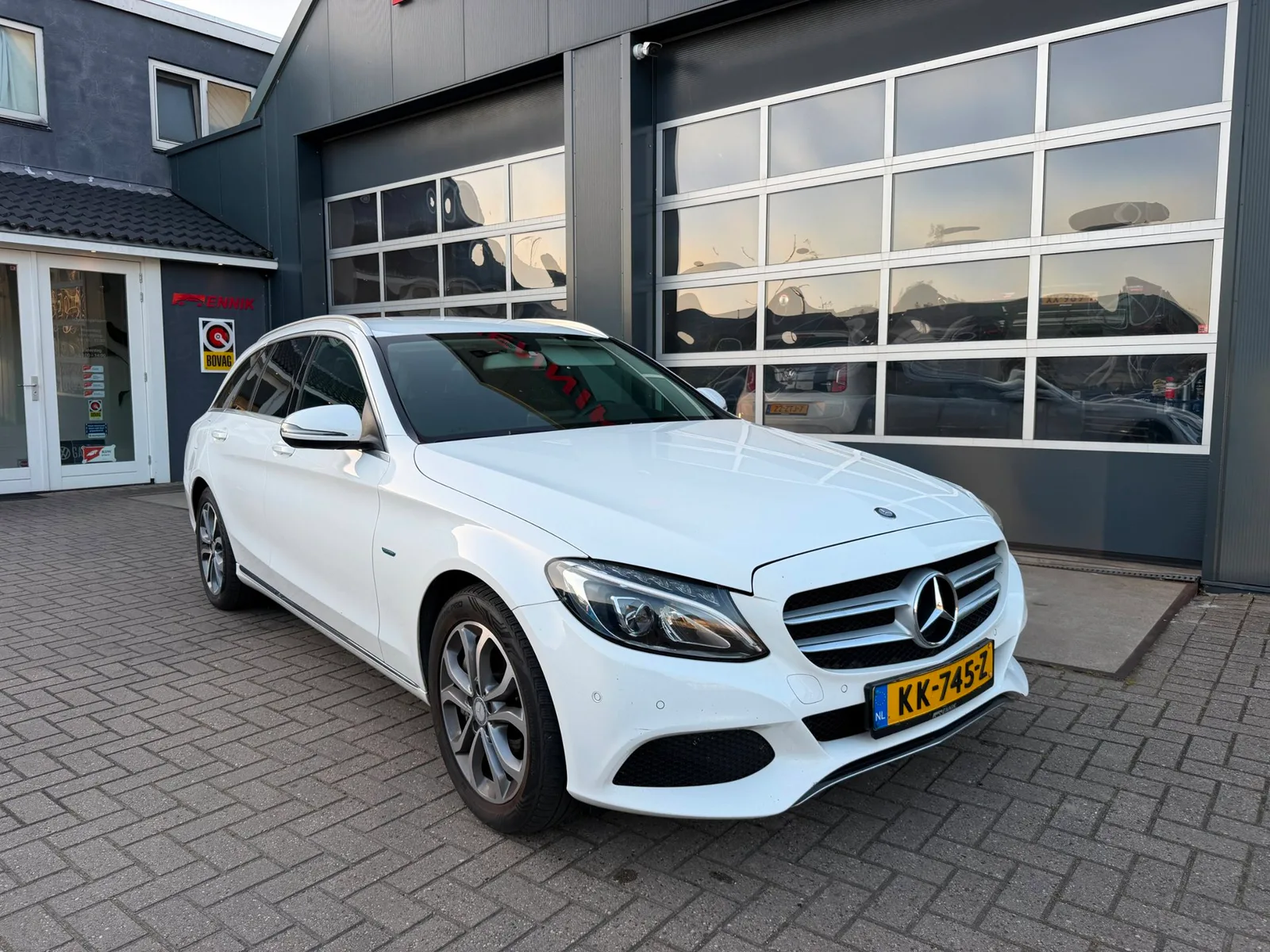 Mercedes-Benz C-Klasse (2016) — foto 1