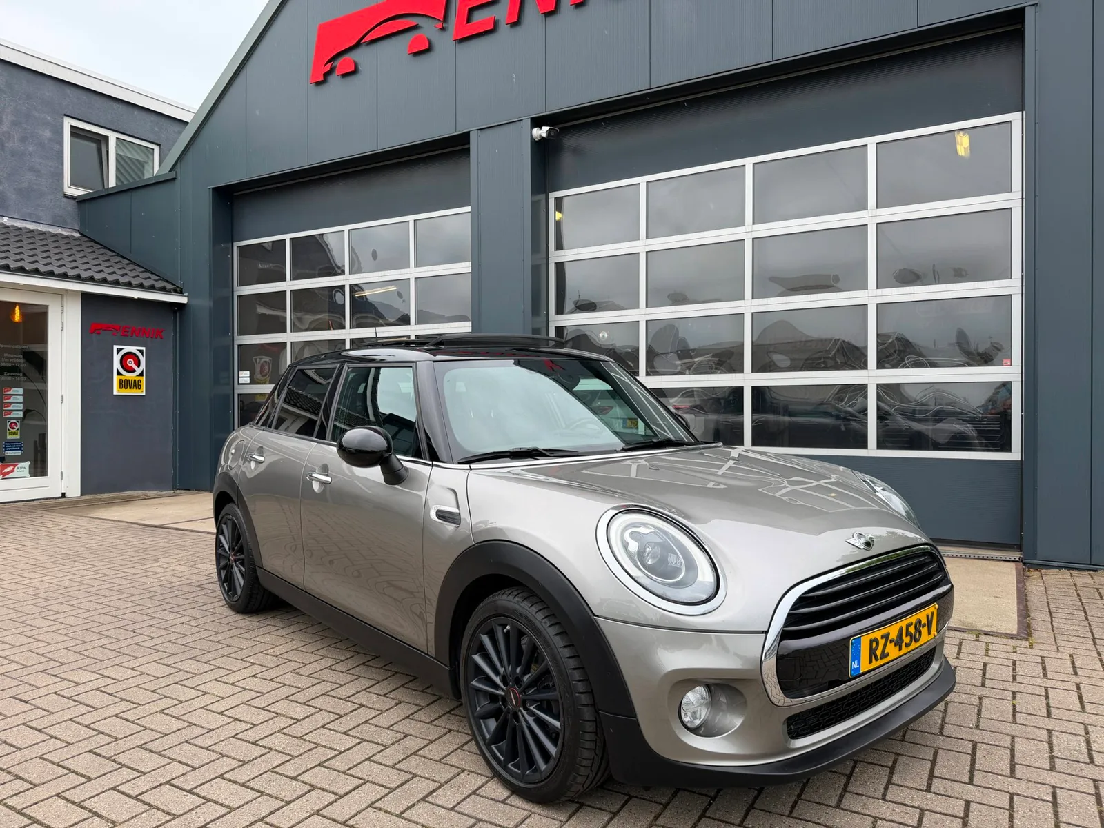 MINI Cooper (2018) — foto 1
