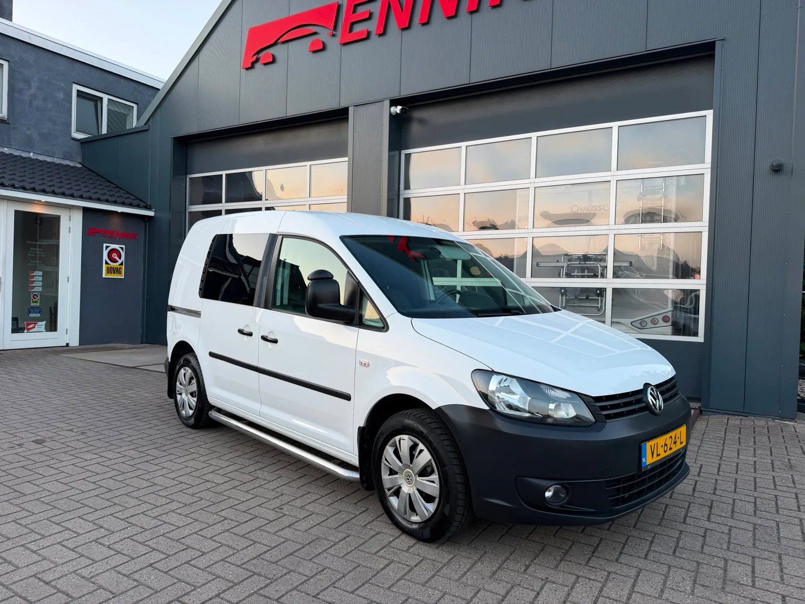 Volkswagen Caddy (2015) — foto 1