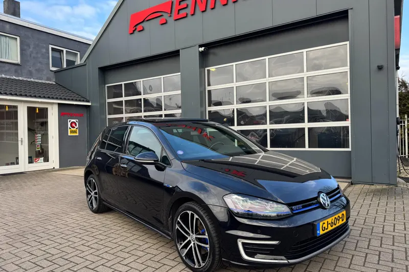 Volkswagen Golf (2015)