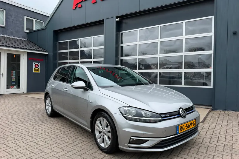 Volkswagen Golf (2017)