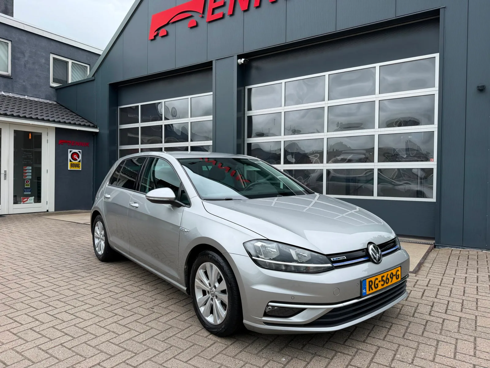 Volkswagen Golf (2017) — foto 1