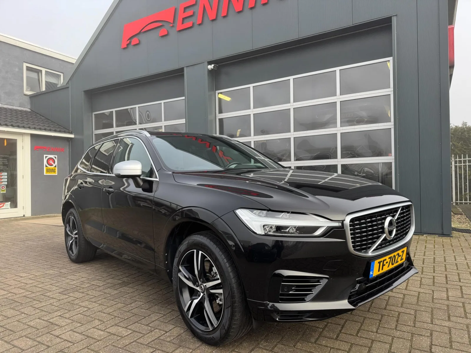 Volvo XC60 (2017) — foto 1