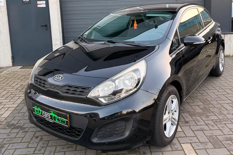 Kia Rio (2012)