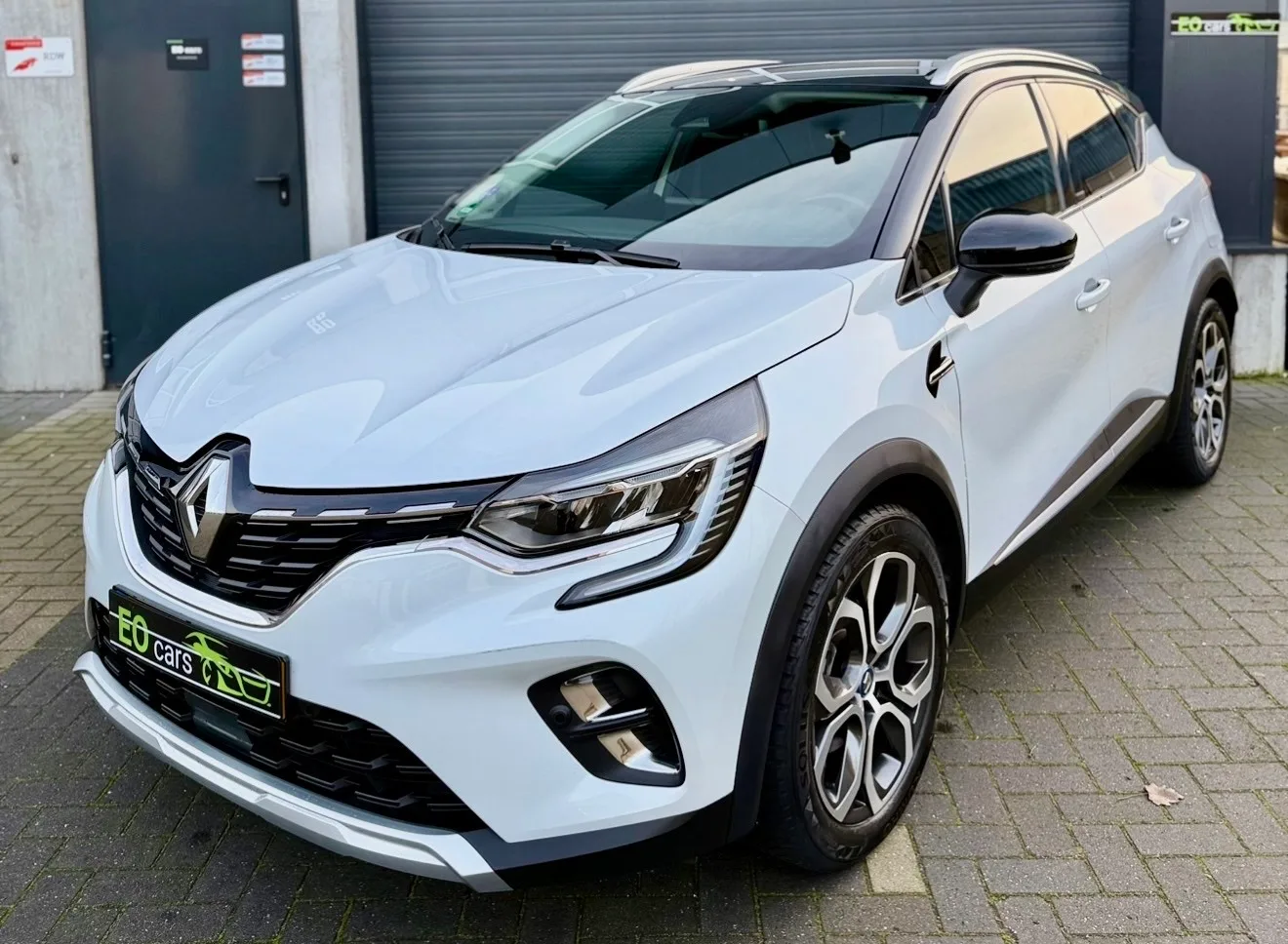 Renault Captur (2021) — foto 1
