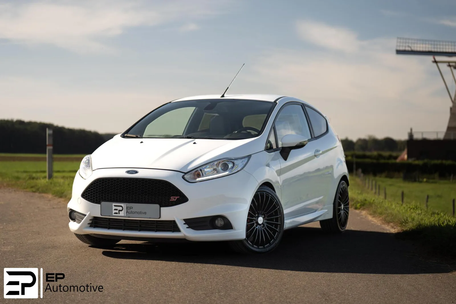 Ford Fiesta (2015) — foto 1