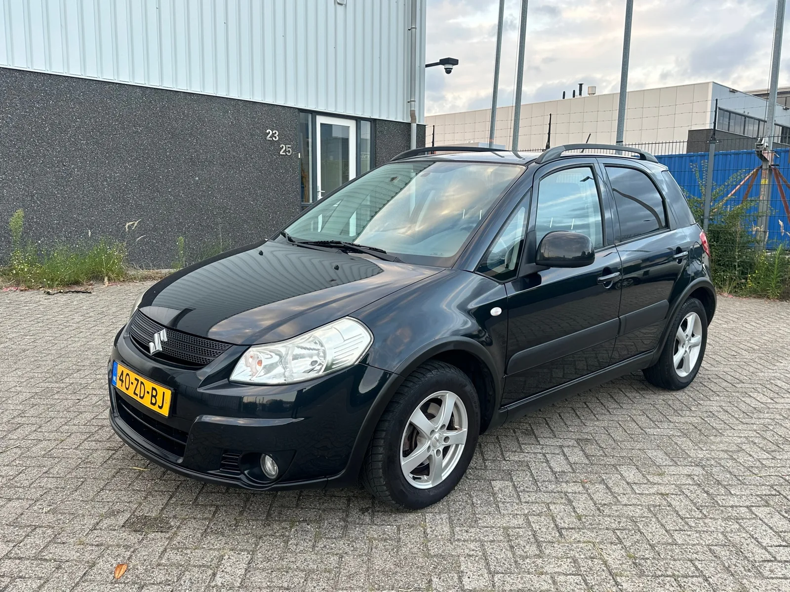 Suzuki SX4 (2008) — foto 1