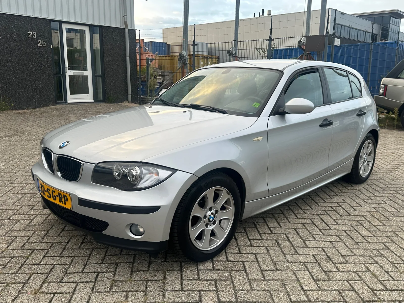 BMW 1-Serie (2006) — foto 1