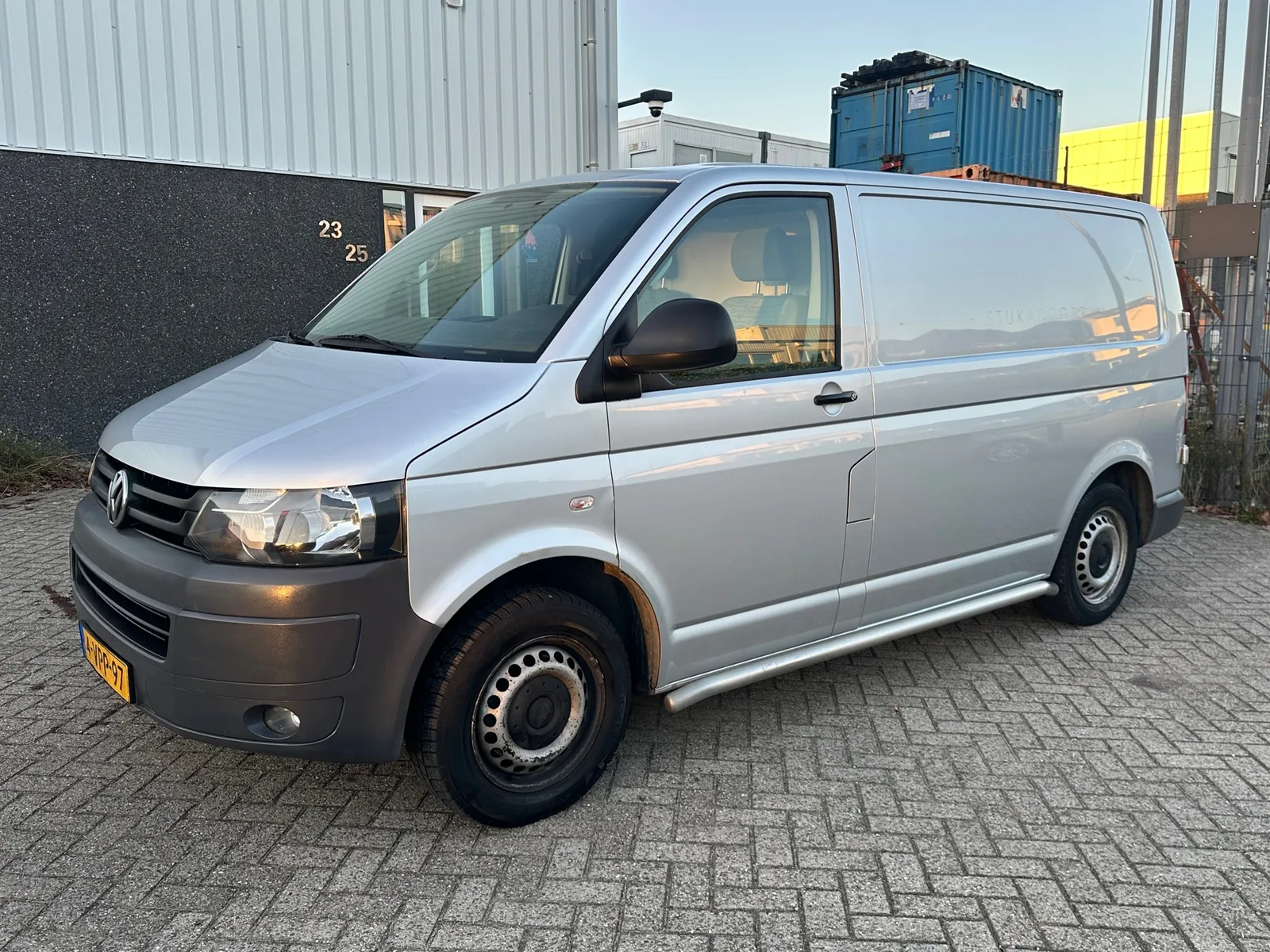 Volkswagen Transporter (2011) — foto 1