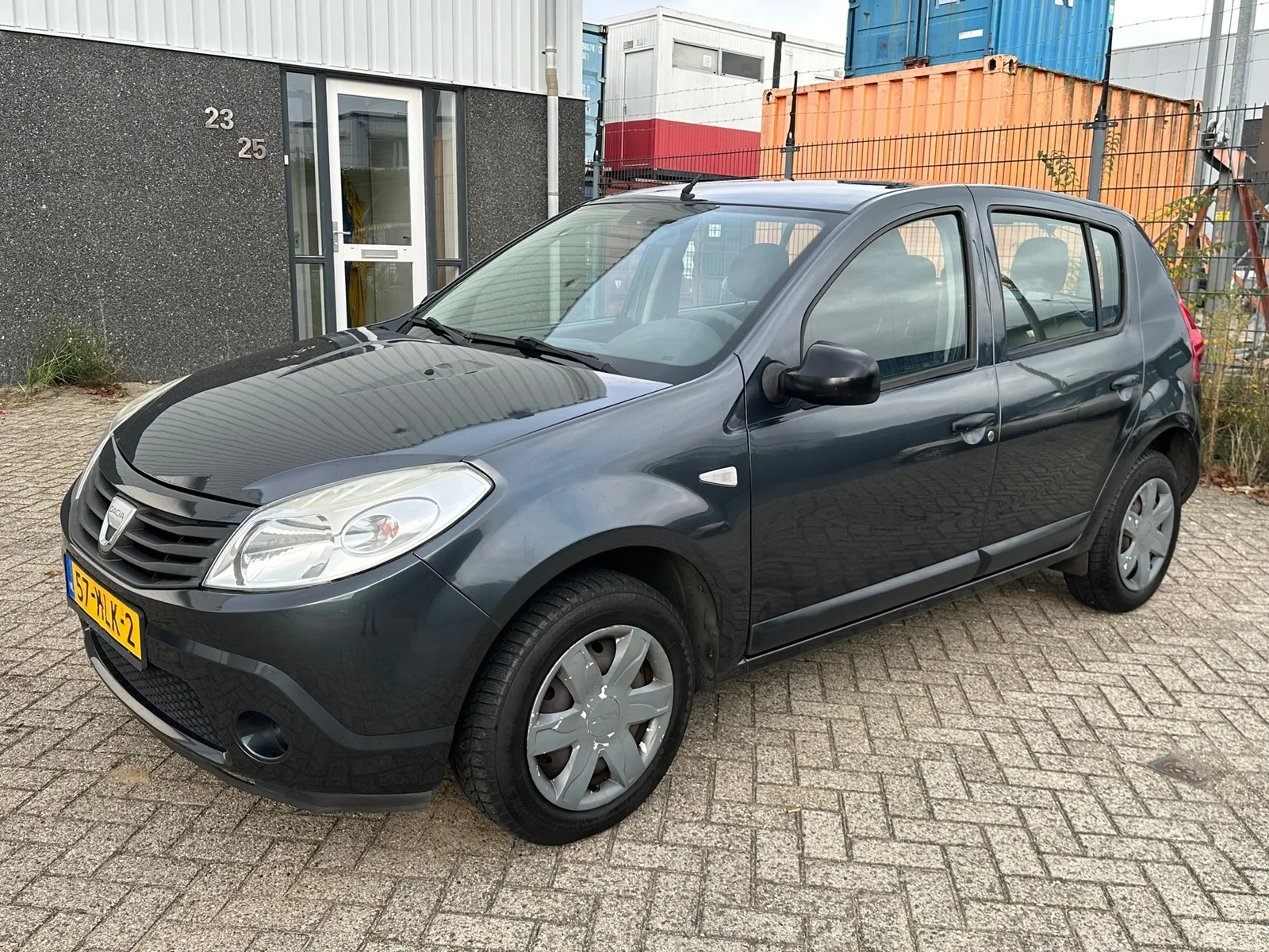 Dacia Sandero (2010) — foto 1
